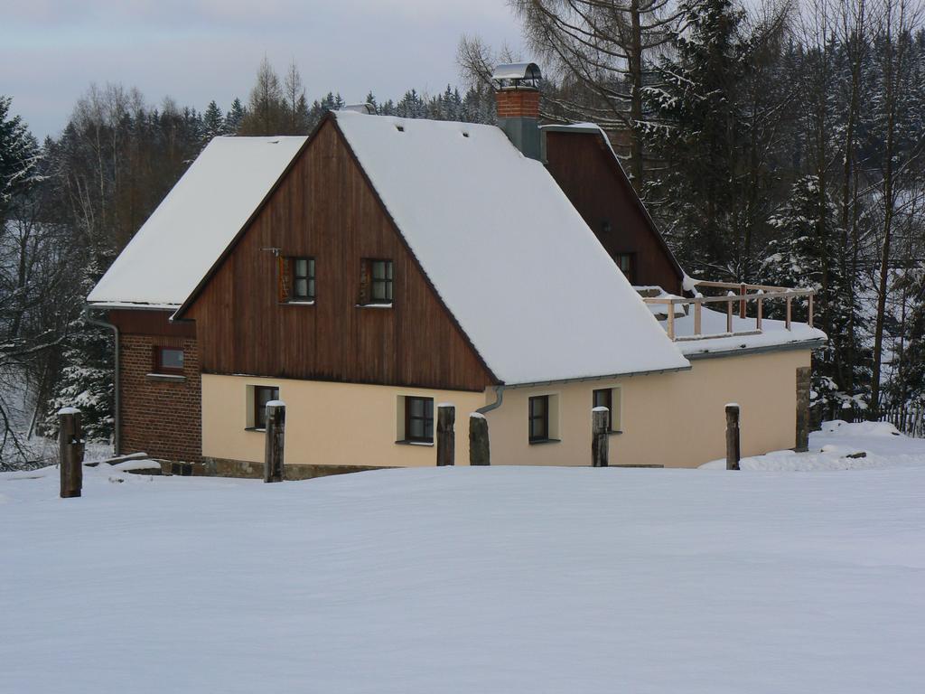 Chalupa Na Louce Salmov Villa Mikulasovice Bilik gambar